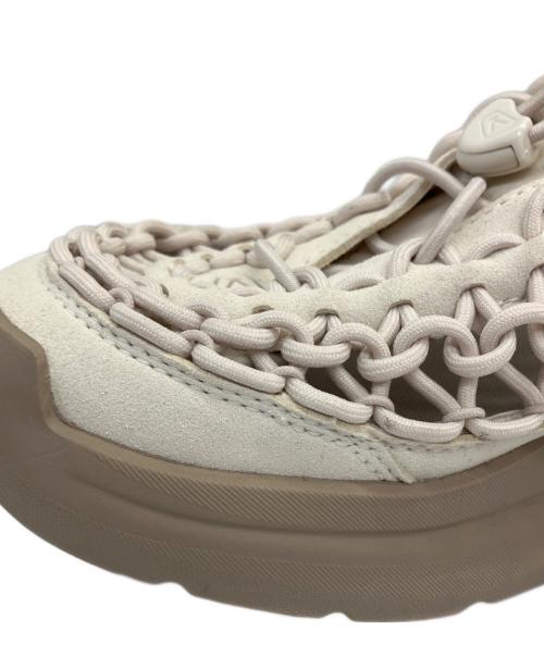 KEEN（キーン）KEEN (キーン) スニーカーサンダル　UNEEK WK ベージュ サイズ:25cmの古着・服飾アイテム