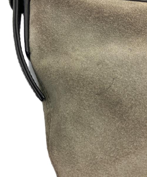LOEWE（ロエベ）LOEWE (ロエベ) ワンショルダーバッグ カーキの古着・服飾アイテム