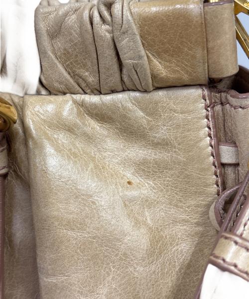MIU MIU（ミュウミュウ）MIU MIU (ミュウミュウ) 2WAYショルダーバッグ　vitello lux ベージュの古着・服飾アイテム