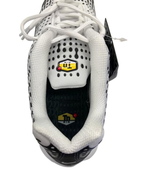 NIKE（ナイキ）NIKE (ナイキ) スニーカー AIR MAX PLUS VII ブラック×ホワイト サイズ:27.5 未使用品の古着・服飾アイテム