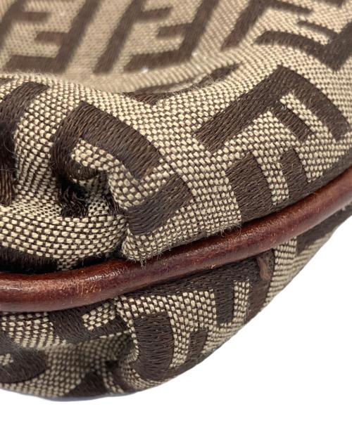FENDI（フェンディ）FENDI (フェンディ) ショルダーバッグ ズッキーノ ベージュの古着・服飾アイテム