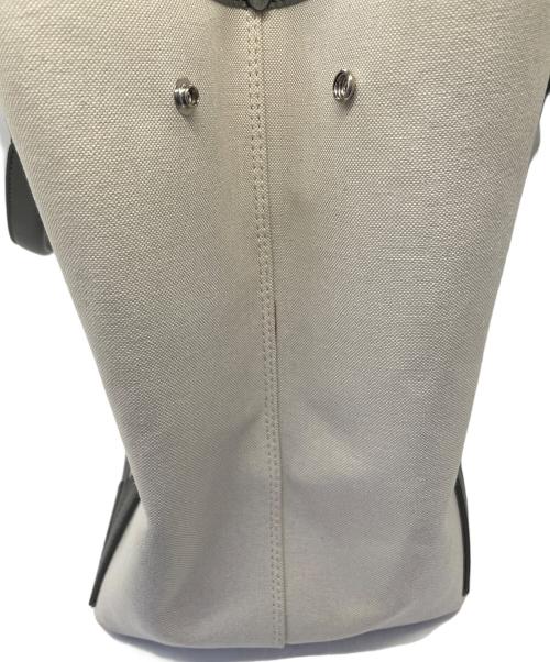 BALENCIAGA（バレンシアガ）BALENCIAGA (バレンシアガ) トートバッグ ホワイト×グレーの古着・服飾アイテム