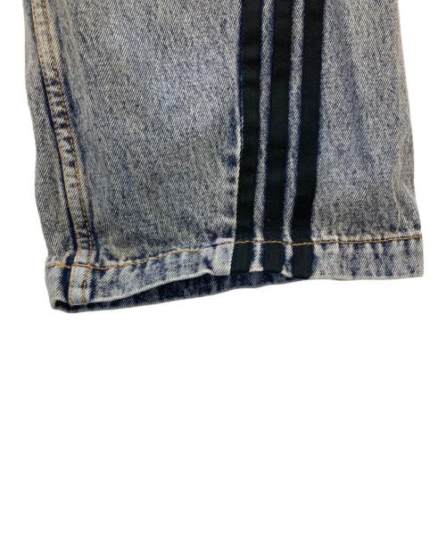 adidas（アディダス）adidas (アディダス) デニムパンツ ADILENIUM 5.0 DENIM JEANS インディゴ サイズ:26の古着・服飾アイテム