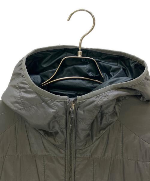 Patagonia（パタゴニア）Patagonia (パタゴニア) 中綿ジャケット ナノパフフーディ グレー サイズ:Mの古着・服飾アイテム