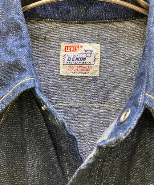LEVI'S（リーバイス）LEVI'S (リーバイス) 50s復刻 ショートホーンウエスタンシャツ インディゴ サイズ:40の古着・服飾アイテム