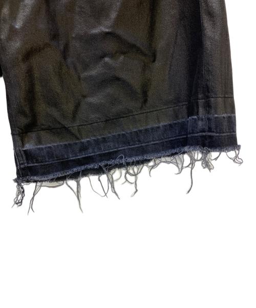 DIESEL（ディーゼル）DIESEL (ディーゼル) デニムハーフパンツ DE-SIRE Shorts In Coated Tailoring Denim ブラック サイズ:W27の古着・服飾アイテム