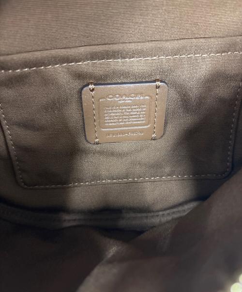 COACH（コーチ）COACH (コーチ) ボディーバッグ ベージュの古着・服飾アイテム