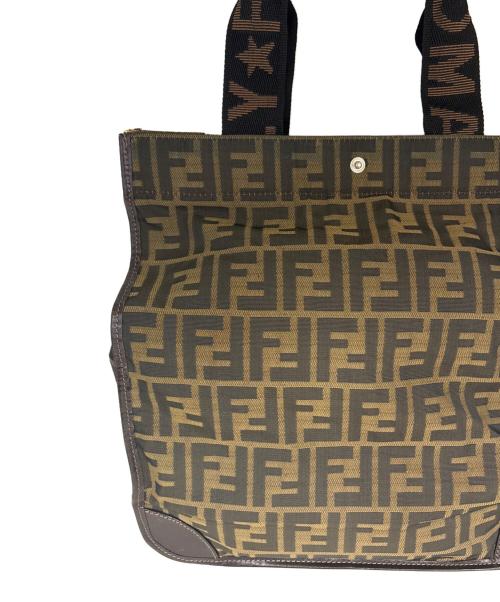 FENDI（フェンディ）FENDI (フェンディ) 折りたたみ式トートバッグ　ズッカ ベージュの古着・服飾アイテム