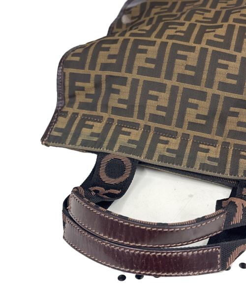 FENDI（フェンディ）FENDI (フェンディ) 折りたたみ式トートバッグ　ズッカ ベージュの古着・服飾アイテム