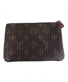 LOUIS VUITTON（ルイ ヴィトン）の古着「ポーチ　モノグラム・ペルフォ　ポシェットプラット」｜ブラウン