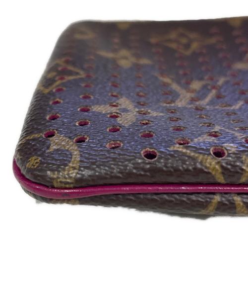 LOUIS VUITTON（ルイ ヴィトン）LOUIS VUITTON (ルイ ヴィトン) ポーチ　モノグラム・ペルフォ　ポシェットプラット ブラウンの古着・服飾アイテム