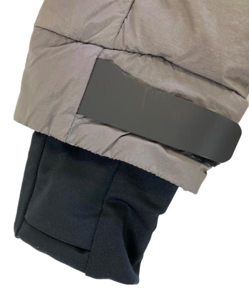 CANADA GOOSE（カナダグース）CANADA GOOSE (カナダグース) ダウンジャケット HYBRIDGE CW ELEMENT JACKET ブラック×グレー サイズ:XSの古着・服飾アイテム