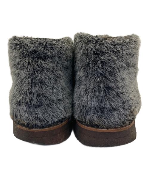 COMME des GARCONS HOMME PLUS（コムデギャルソンオムプリュス）COMME des GARCONS HOMME PLUS (コムデギャルソンオムプリュス) フェイクファーデザートブーツ グレー サイズ:27cmの古着・服飾アイテム