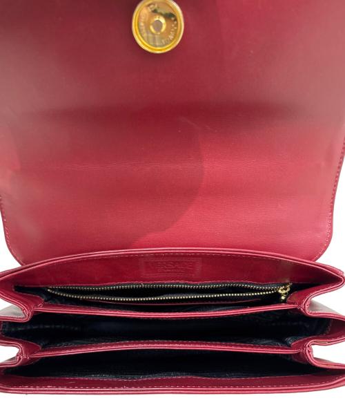 GIANNI VERSACE（ジャンニ・ヴェルサーチ）GIANNI VERSACE (ジャンニ・ヴェルサーチ) ハンドバッグ レッド×ゴールドの古着・服飾アイテム
