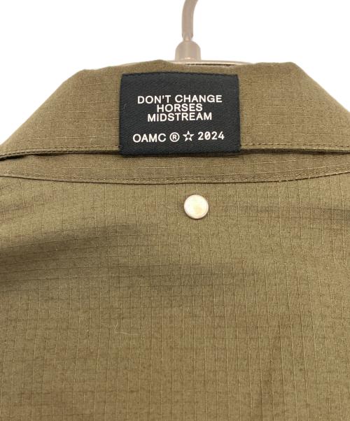 OAMC（オーエーエムシー）OAMC (オーエーエムシー) シャツジャケット オリーブ サイズ:Lの古着・服飾アイテム
