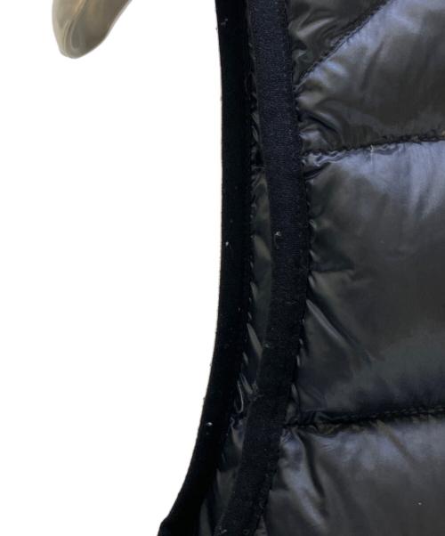 EMPORIO ARMANI（エンポリオ アルマーニ）EMPORIO ARMANI (エンポリオ アルマーニ) ダウンベスト ブラック サイズ:Sの古着・服飾アイテム