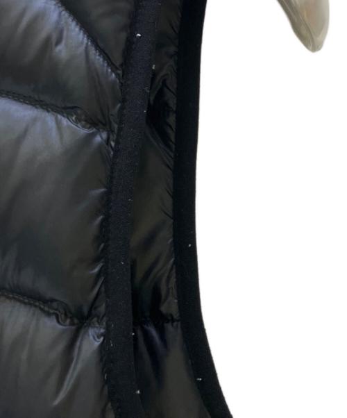 EMPORIO ARMANI（エンポリオ アルマーニ）EMPORIO ARMANI (エンポリオ アルマーニ) ダウンベスト ブラック サイズ:Sの古着・服飾アイテム