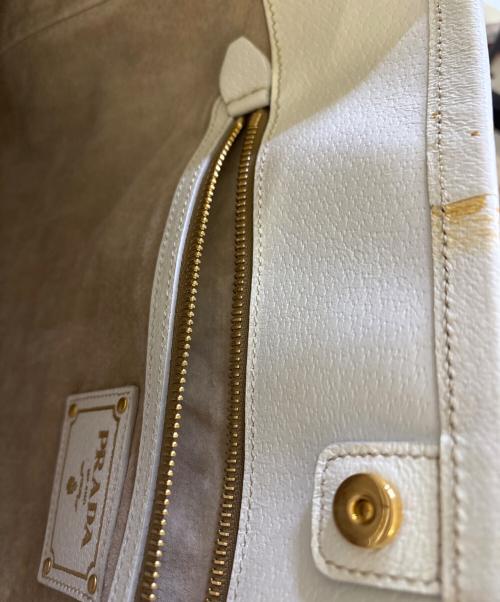 PRADA（プラダ）PRADA (プラダ) 2WAYバッグ ベージュ×ホワイトの古着・服飾アイテム