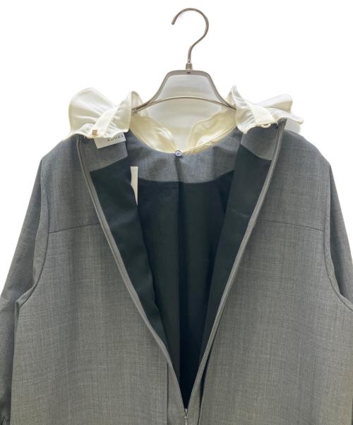 ADORE（アドーア）ADORE (アドーア) フレックストロピカルワンピース グレー サイズ:38 未使用品の古着・服飾アイテム