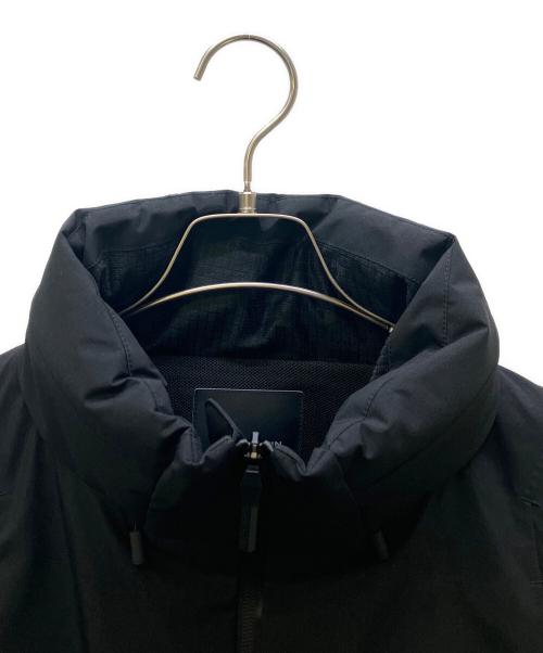 DESCENTE ALLTERRAIN（デザイント オルテライン）DESCENTE ALLTERRAIN (デザイント オルテライン) ダウンジャケット ゴアテックスハイブリッドインシュレーテッドジャケット ブラック サイズ:Mの古着・服飾アイテム