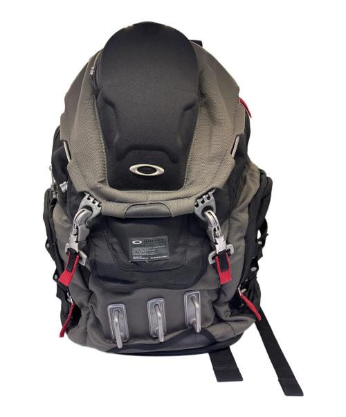 OAKLEY（オークリー）OAKLEY (オークリー) リュック　Kitchen Sink グレーの古着・服飾アイテム