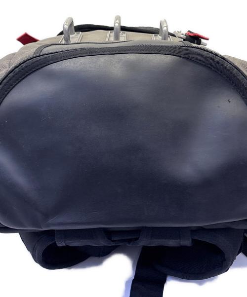 OAKLEY（オークリー）OAKLEY (オークリー) リュック　Kitchen Sink グレーの古着・服飾アイテム