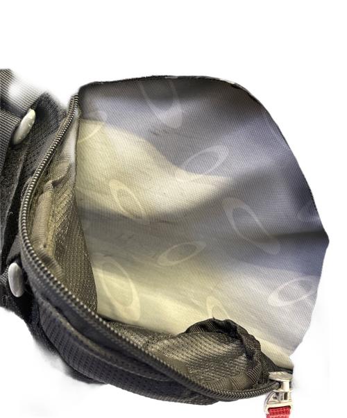 OAKLEY（オークリー）OAKLEY (オークリー) リュック　Kitchen Sink グレーの古着・服飾アイテム