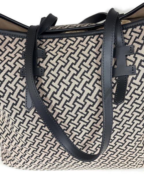 IACUCCI（イアクッチ）IACUCCI (イアクッチ) モノグランマ トートバック ベージュの古着・服飾アイテム