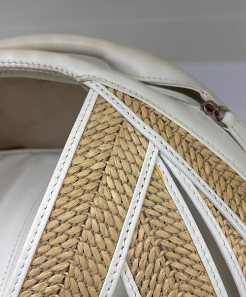 PERRIN PARIS（ペラン パリ）PERRIN PARIS (ペラン パリ) ハンドバッグ　Le Panier Rafia Basket Handbag ベージュ×ホワイトの古着・服飾アイテム