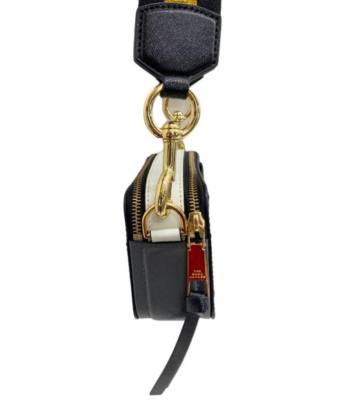 MARC JACOBS（マークジェイコブス）MARC JACOBS (マークジェイコブス) ショルダーバッグ ブラック×ホワイトの古着・服飾アイテム