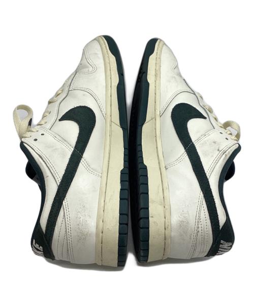 NIKE（ナイキ）NIKE (ナイキ) スニーカー ホワイト×グリーン サイズ:29の古着・服飾アイテム