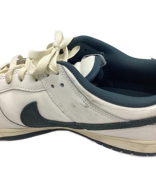 NIKE（ナイキ）NIKE (ナイキ) スニーカー ホワイト×グリーン サイズ:29の古着・服飾アイテム