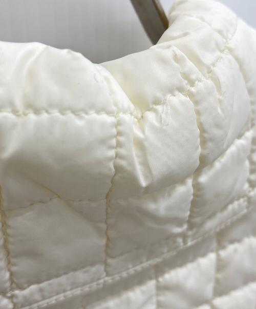 TO BE CHIC（トゥービーシック）TO BE CHIC (トゥービーシック) 中綿キルティングコート アイボリー サイズ:SIZE44の古着・服飾アイテム