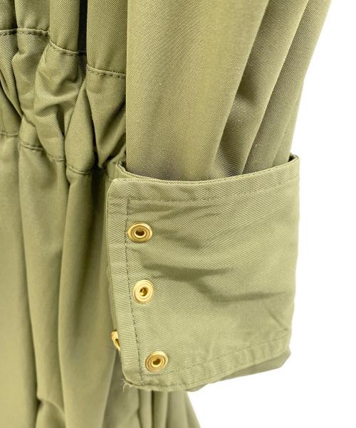 Emma Taylor（エマテイラー）Emma Taylor (エマテイラー) ミリタリーフーデッドコート カーキ サイズ:38の古着・服飾アイテム