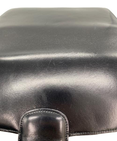CELINE（セリーヌ）CELINE (セリーヌ) ショルダーバッグ ブラック×ゴールドの古着・服飾アイテム