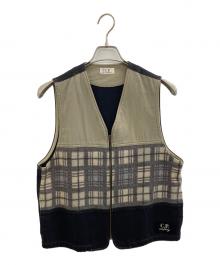 C.P COMPANY（シーピーカンパニー）の古着「ベスト」｜ブラウン
