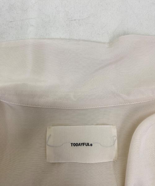 TODAYFUL（トゥデイフル）TODAYFUL (トゥデイフル) ノースリーブシャツ ベージュ サイズ:-の古着・服飾アイテム