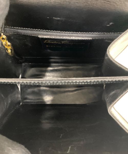 Salvatore Ferragamo（サルヴァトーレ フェラガモ）Salvatore Ferragamo (サルヴァトーレ フェラガモ) 2wayハンドバッグ ガンチーニ ブラックの古着・服飾アイテム