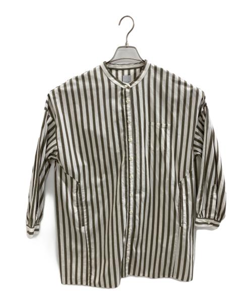 休日と詩（キュウジツトウタ）休日と詩 (キュウジツトウタ) シャツワンピース ホワイト×グレー サイズ:-の古着・服飾アイテム