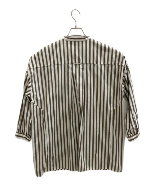 休日と詩（キュウジツトウタ）休日と詩 (キュウジツトウタ) シャツワンピース ホワイト×グレー サイズ:-の古着・服飾アイテム