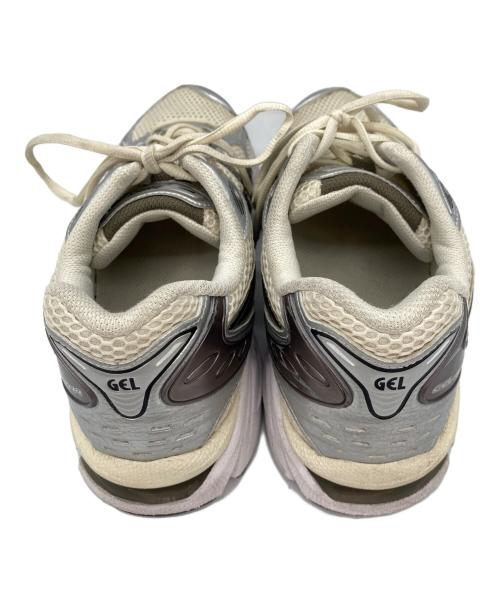 asics（アシックス）asics (アシックス) GEL-KAYANO 14 ホワイト×シルバー サイズ:26.5cmの古着・服飾アイテム