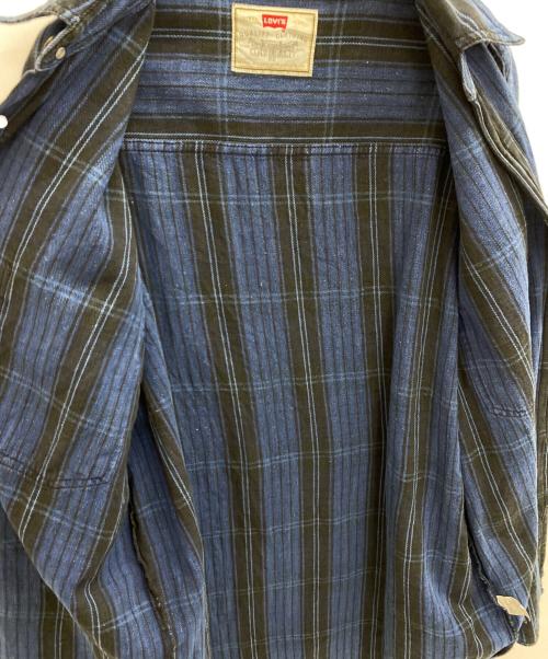 LEVI'S（リーバイス）LEVI'S (リーバイス) 長袖シャツ ブルー サイズ:Mの古着・服飾アイテム