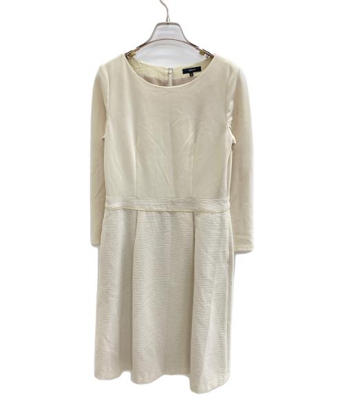 COMME CA ISM（コムサイズム）COMME CA ISM (コムサイズム) ワンピース・フォマルセットアップ ホワイト サイズ:9の古着・服飾アイテム