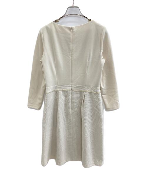 COMME CA ISM（コムサイズム）COMME CA ISM (コムサイズム) ワンピース・フォマルセットアップ ホワイト サイズ:9の古着・服飾アイテム