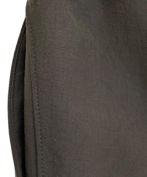 UNITED ARROWS & SONS（ユナイテッドアローズ アンド サンズ）UNITED ARROWS & SONS (ユナイテッドアローズ アンド サンズ) Ⅰ LINE TROUSER カーキ サイズ:Mの古着・服飾アイテム