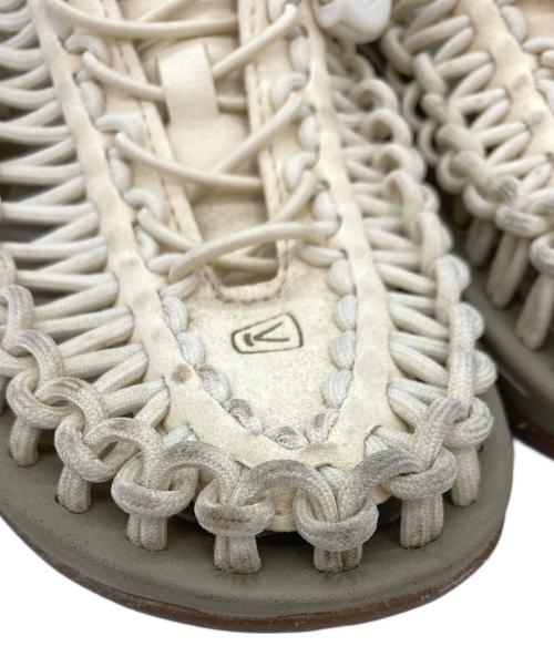 KEEN（キーン）KEEN (キーン) 	UNEEK アイボリー サイズ:24.5の古着・服飾アイテム