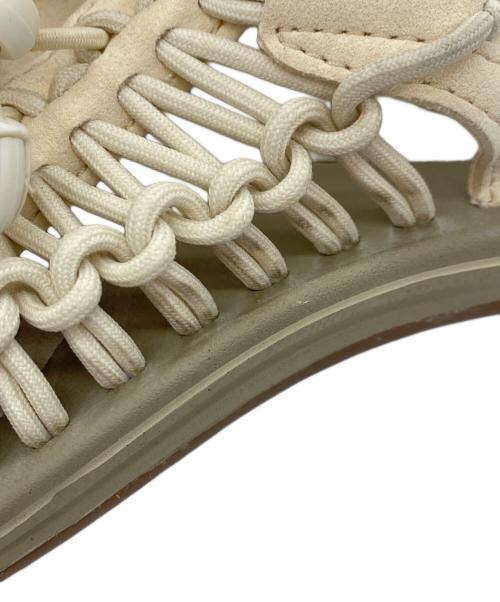 KEEN（キーン）KEEN (キーン) 	UNEEK アイボリー サイズ:24.5の古着・服飾アイテム