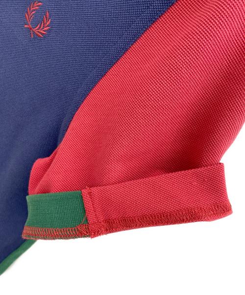 FRED PERRY（フレッドペリー）FRED PERRY (フレッドペリー) ポロシャツ ネイビー×グリーン サイズ:S 未使用品の古着・服飾アイテム