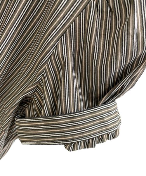 BURBERRY BLUE LABEL（バーバリーロンドンブルーレーベル）BURBERRY BLUE LABEL (バーバリーロンドンブルーレーベル) 半袖ワンピース グレー サイズ:38の古着・服飾アイテム