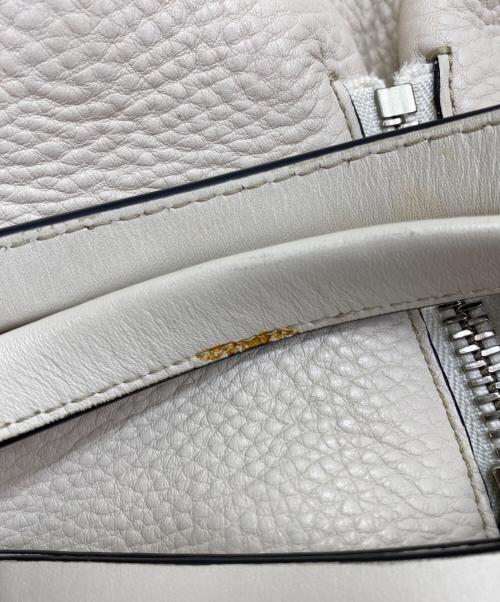 BURBERRY（バーバリー）BURBERRY (バーバリー) トートバッグ アイボリーの古着・服飾アイテム